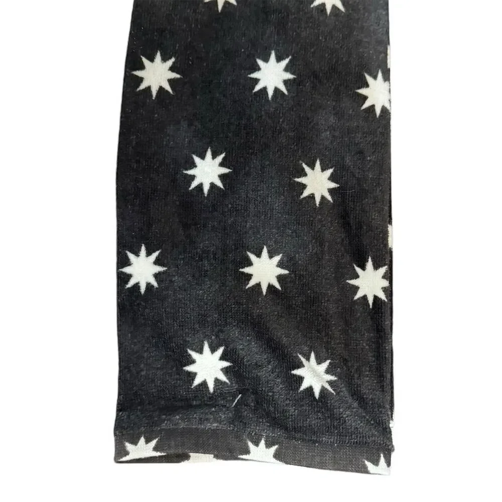 Aldi Merry Moments Holiday Hand Towel Set 2-Pack White Let It Snow Black Stars